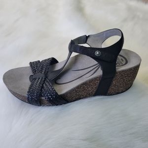 Abeo Bio System Urmy Braided Wedge Sandal Women's 9